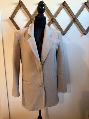 Vintage Express Women's Light Beige  Blazer Coat